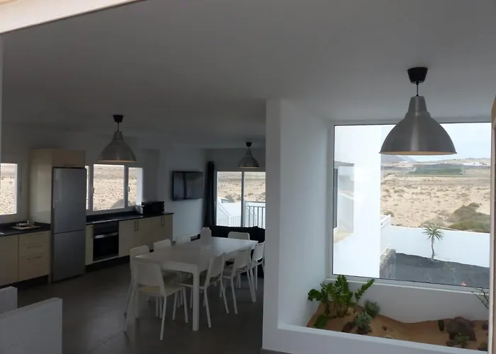 Lanzarotearena فيلة *