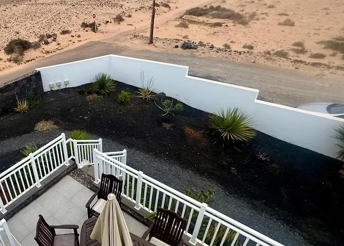 فيلة Lanzarotearena *